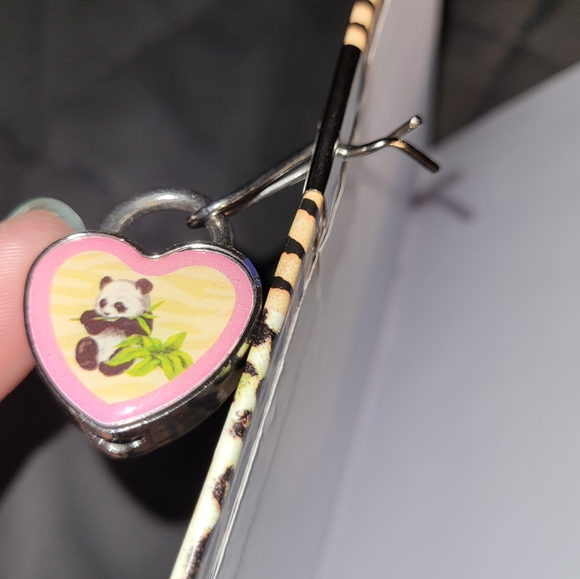 Girls' Zoo Theme Diary and Cinderella Necklace 2 Pc. - Picture 4 of 12